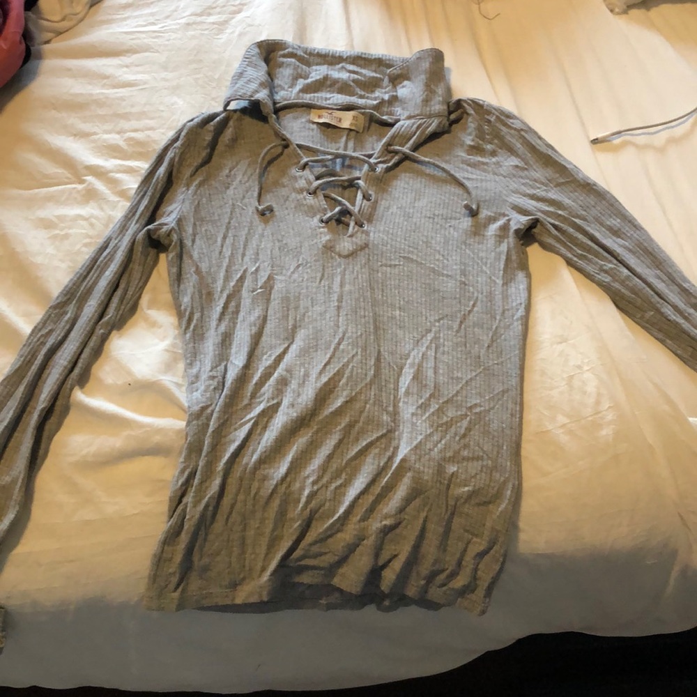 Long sleeve collared string chest